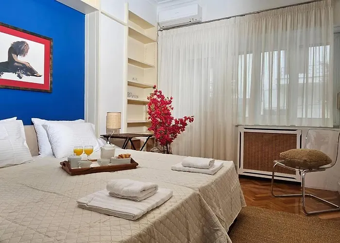 Artistico Two-Bedroom Apartment In Kolonaki